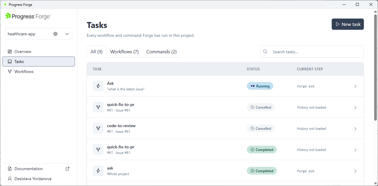 The Tasks list with Issue to PR task displayed as Running.