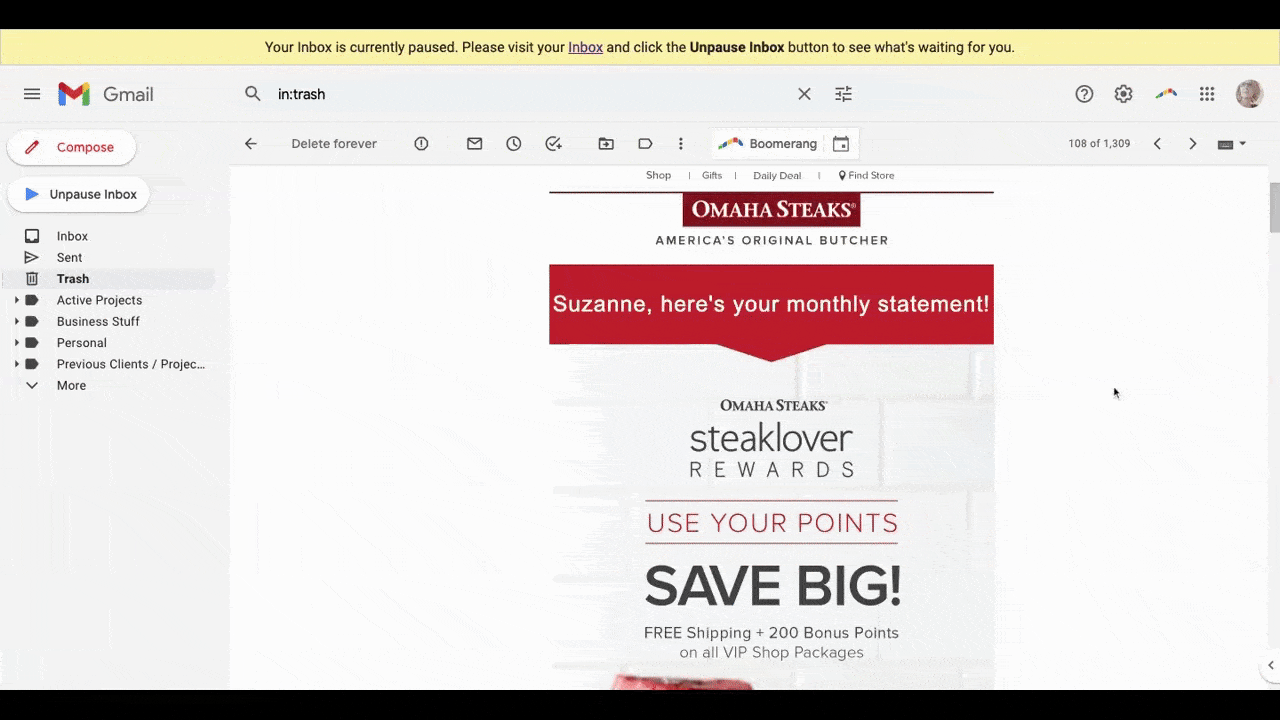 Omaha Steaks customer email An Omaha Steaks responsive email reminds the customer of how many rewards points they have. The message also contains information on promotional packages, VIP shop offers, customer service details, and more.