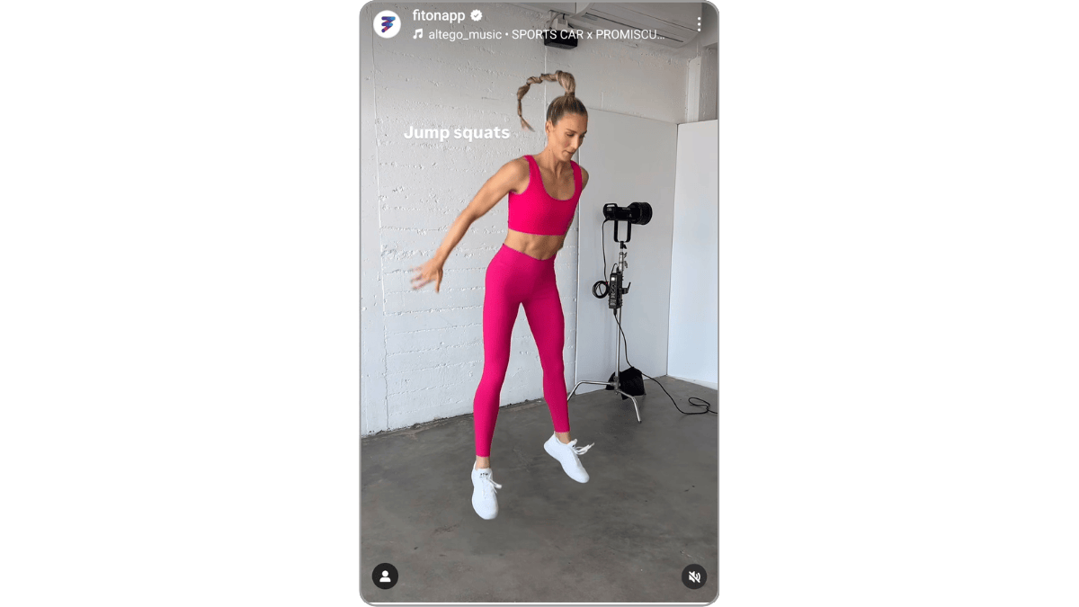 FitOn App Motivation In this screenshot, we see a fitness trainer from the FitOn app demonstrating Jump squats as part of a workout set.