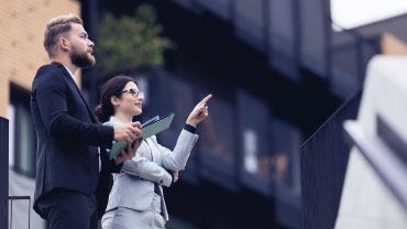 real-estate-giant-cbre-cuts-mobile-app-dev-time-by-50-with-telerik-thumb