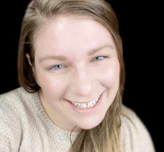 Alyssa Headshot